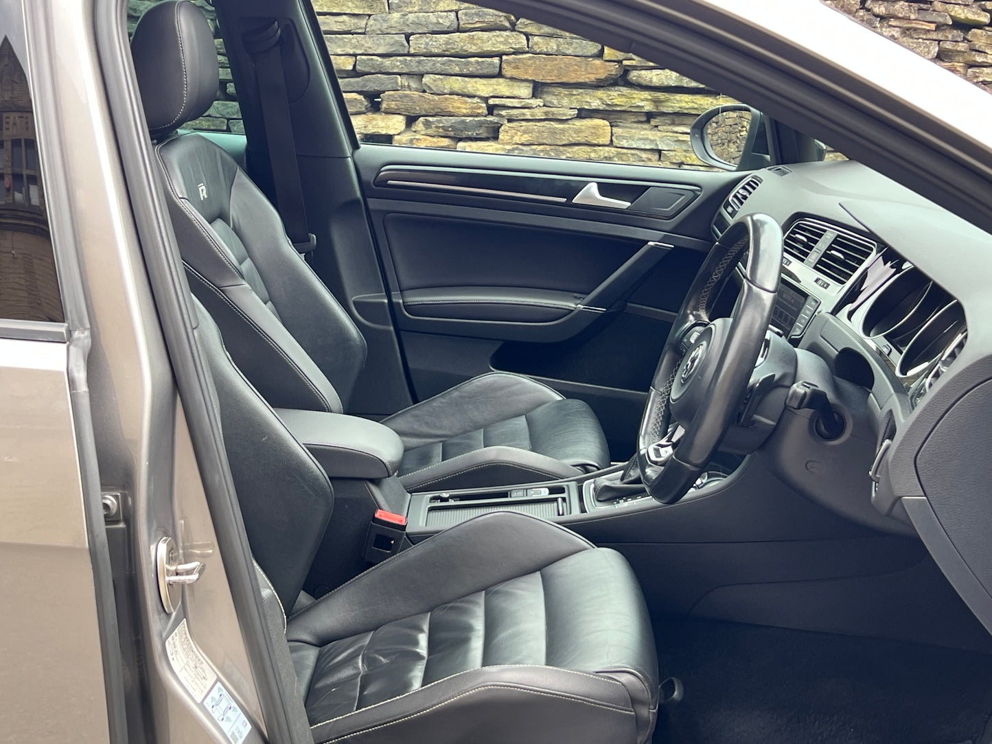 2014 Volkswagen Golf R