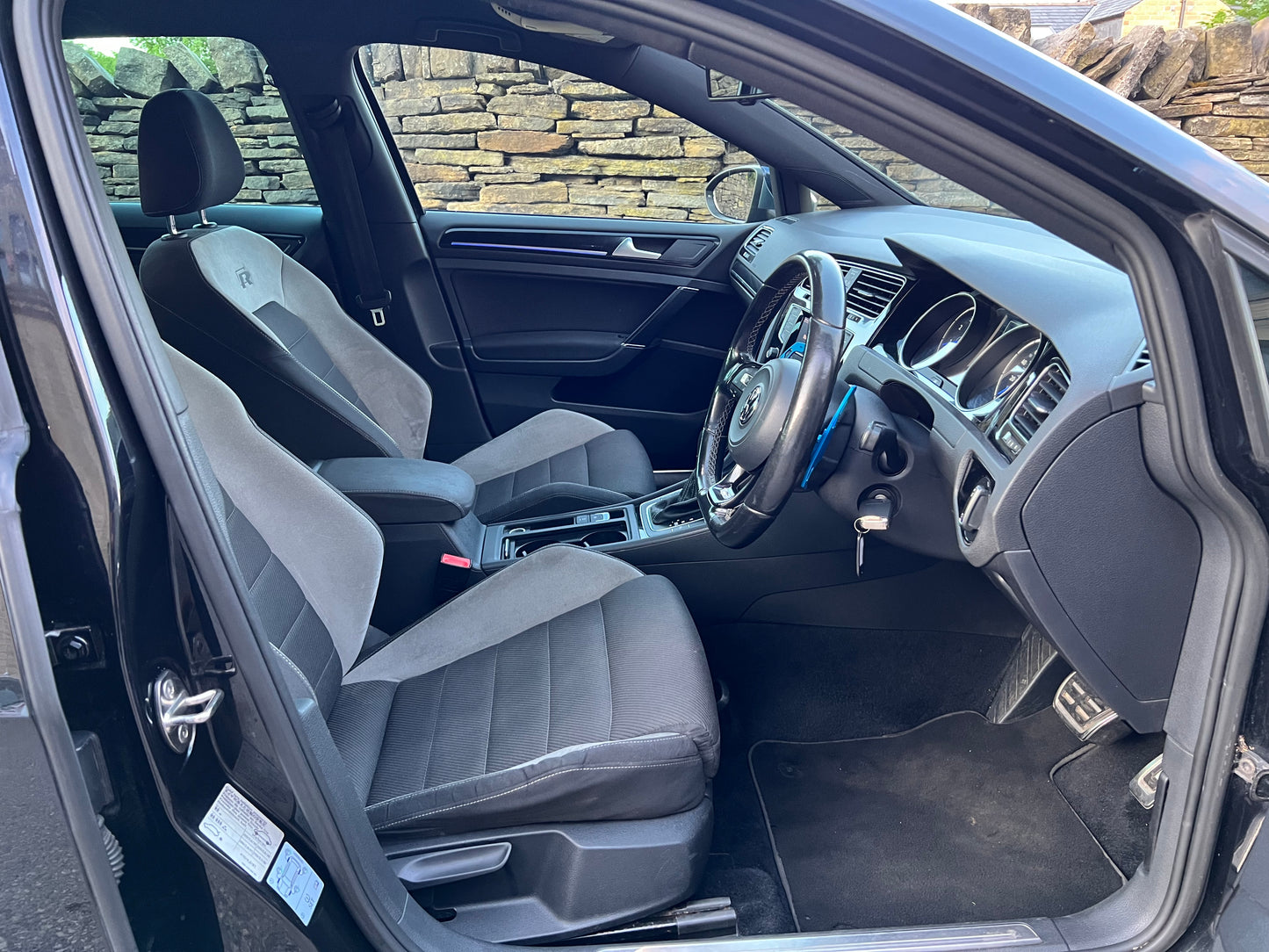 2014 Volkswagen Golf R