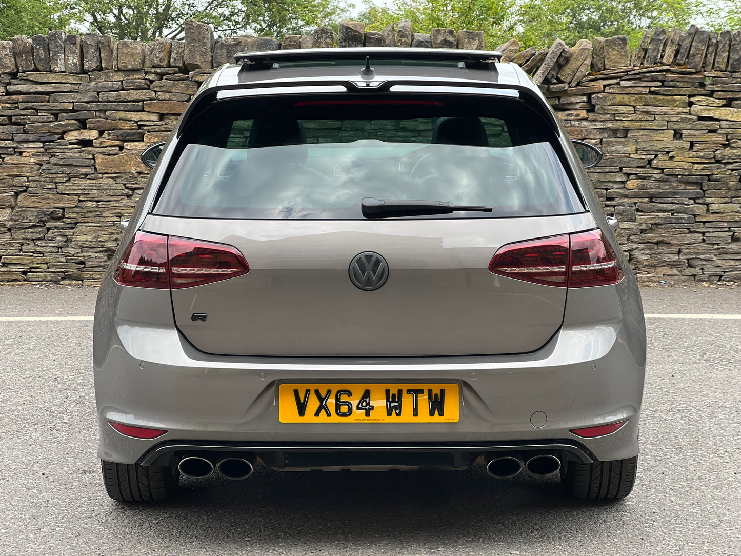 2014 Volkswagen Golf R