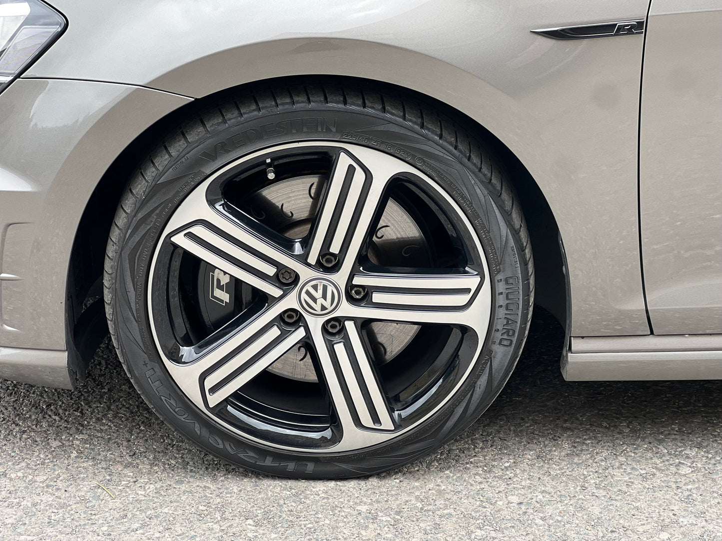 2014 Volkswagen Golf R