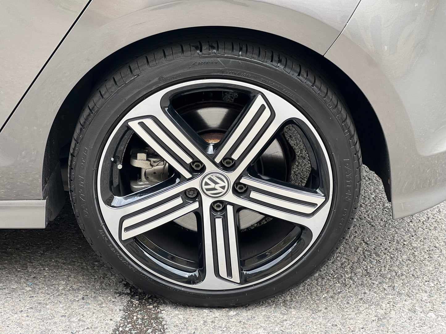 2014 Volkswagen Golf R