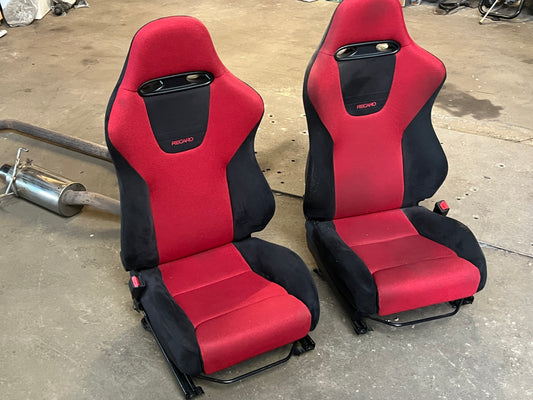 Premier Edition Recaro seats