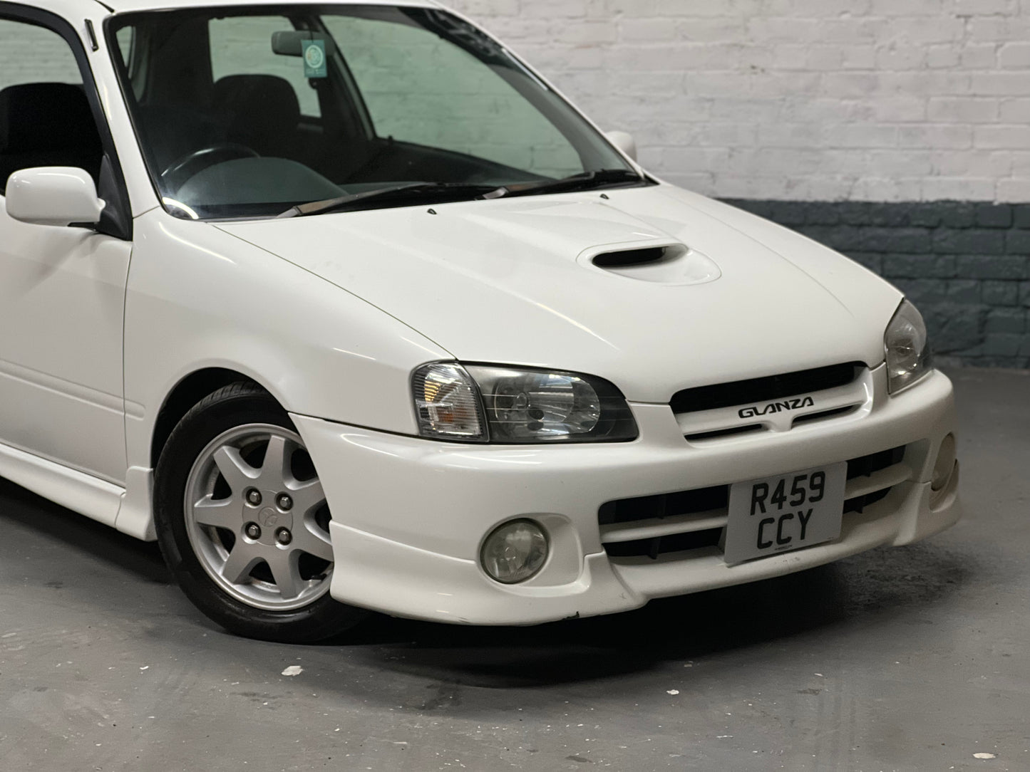 1998 Toyota Starlet Glanza V