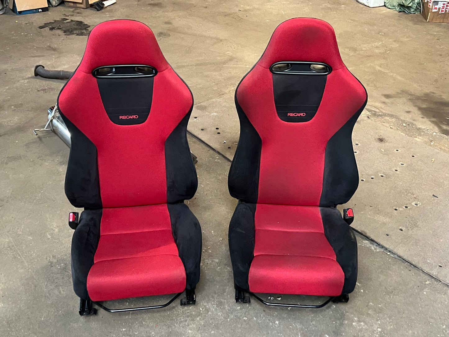 Premier Edition Recaro seats