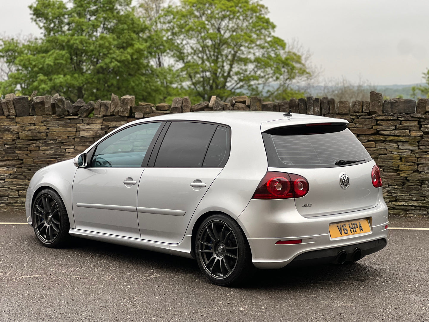 2005 Volkswagen Golf R32 Turbo